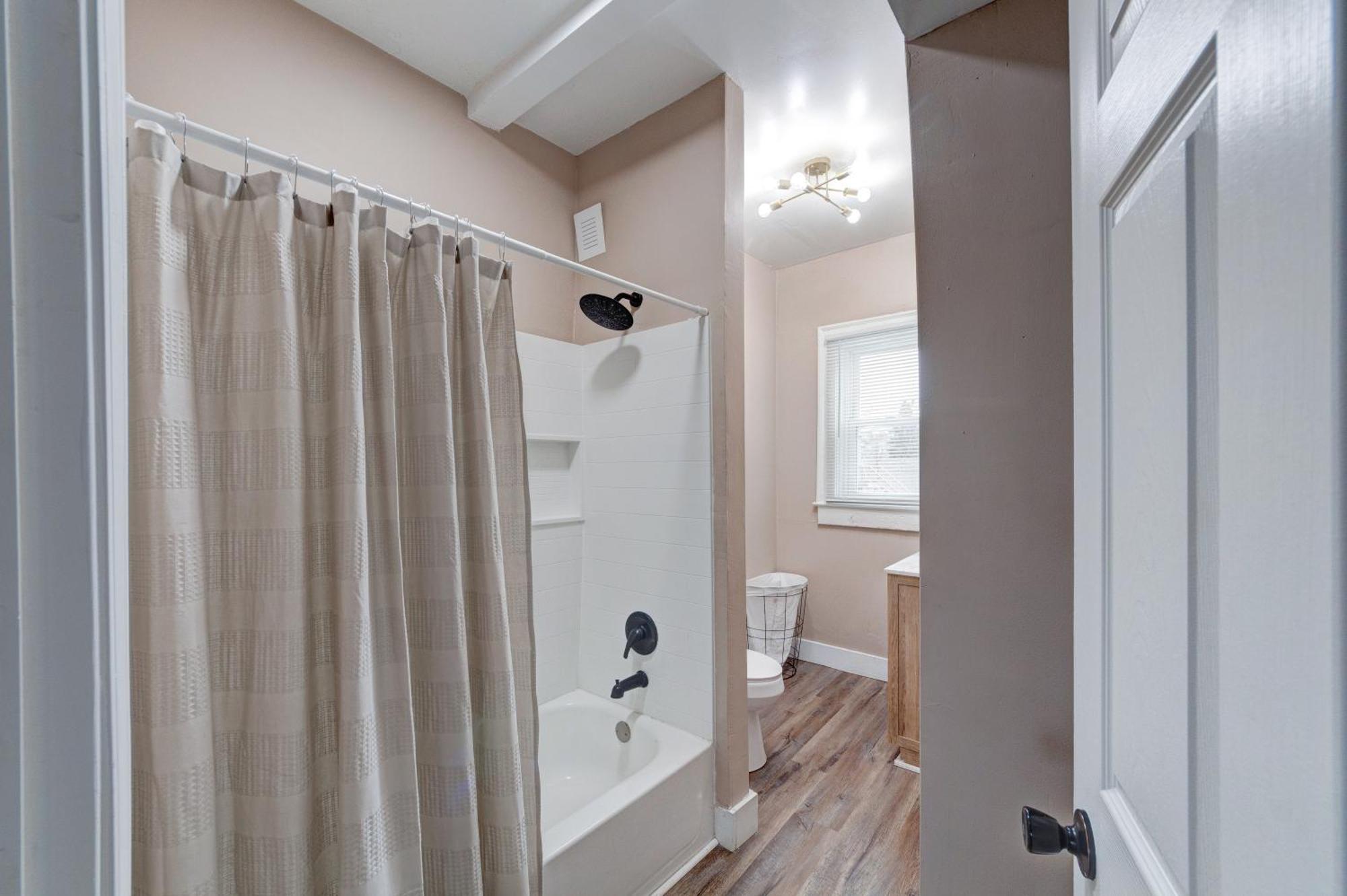 Prime 2Br Gem, Near Convention Hub! Apartman Indianapolis Kültér fotó